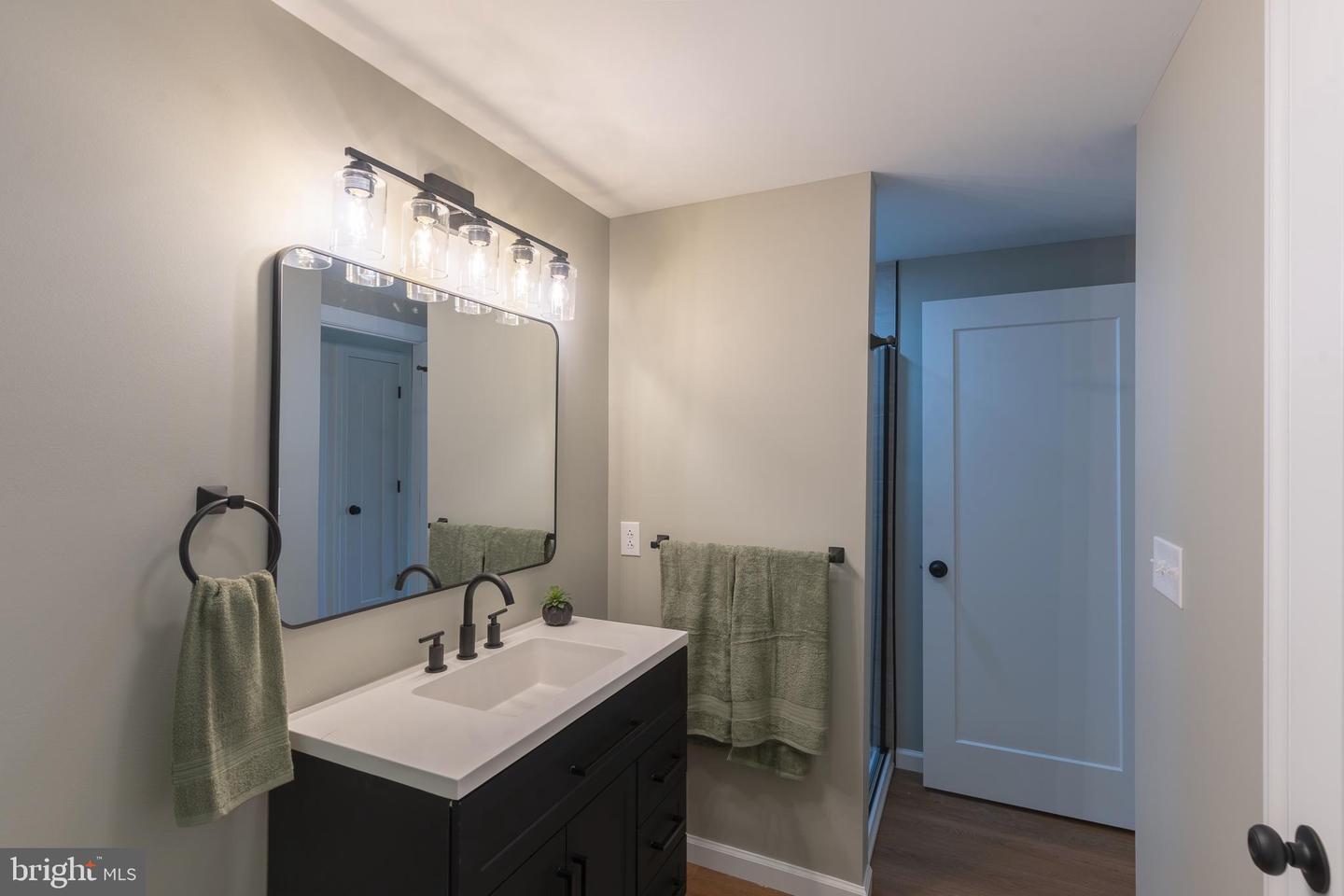 2614 Lake Ferndale Dr Property Photo 54