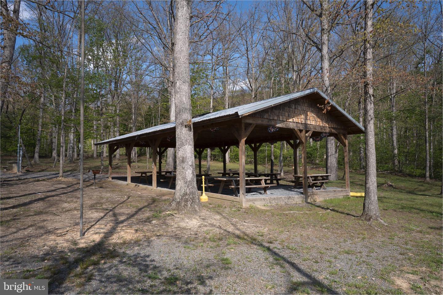 2614 Lake Ferndale Dr Property Photo 60