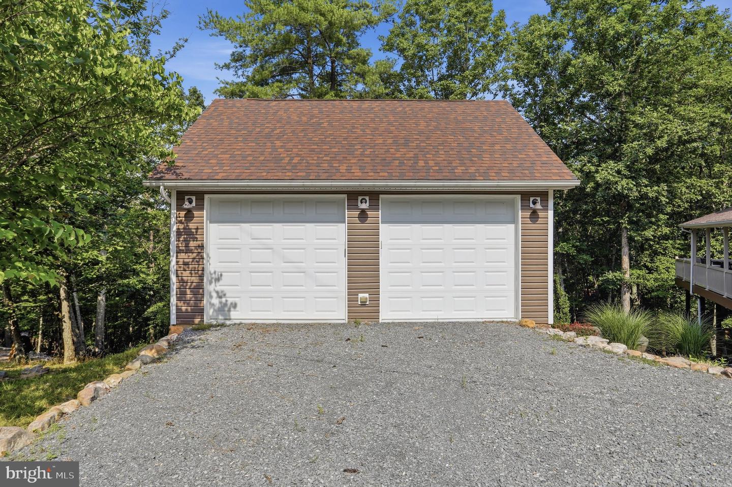 370 Hemlock Ct Property Photo 44