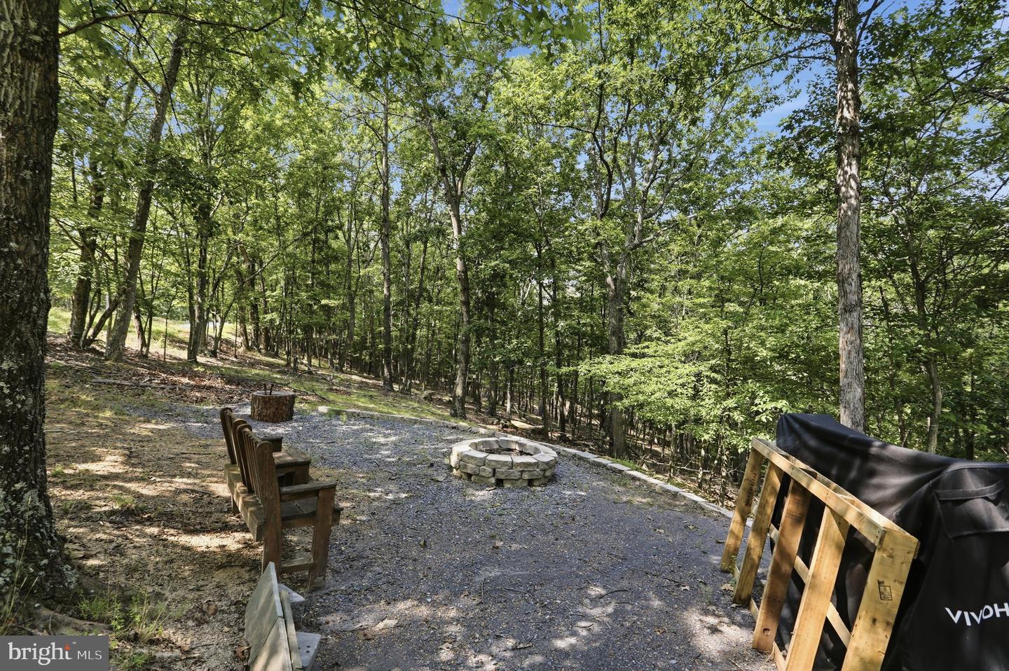 370 Hemlock Ct Property Photo 49
