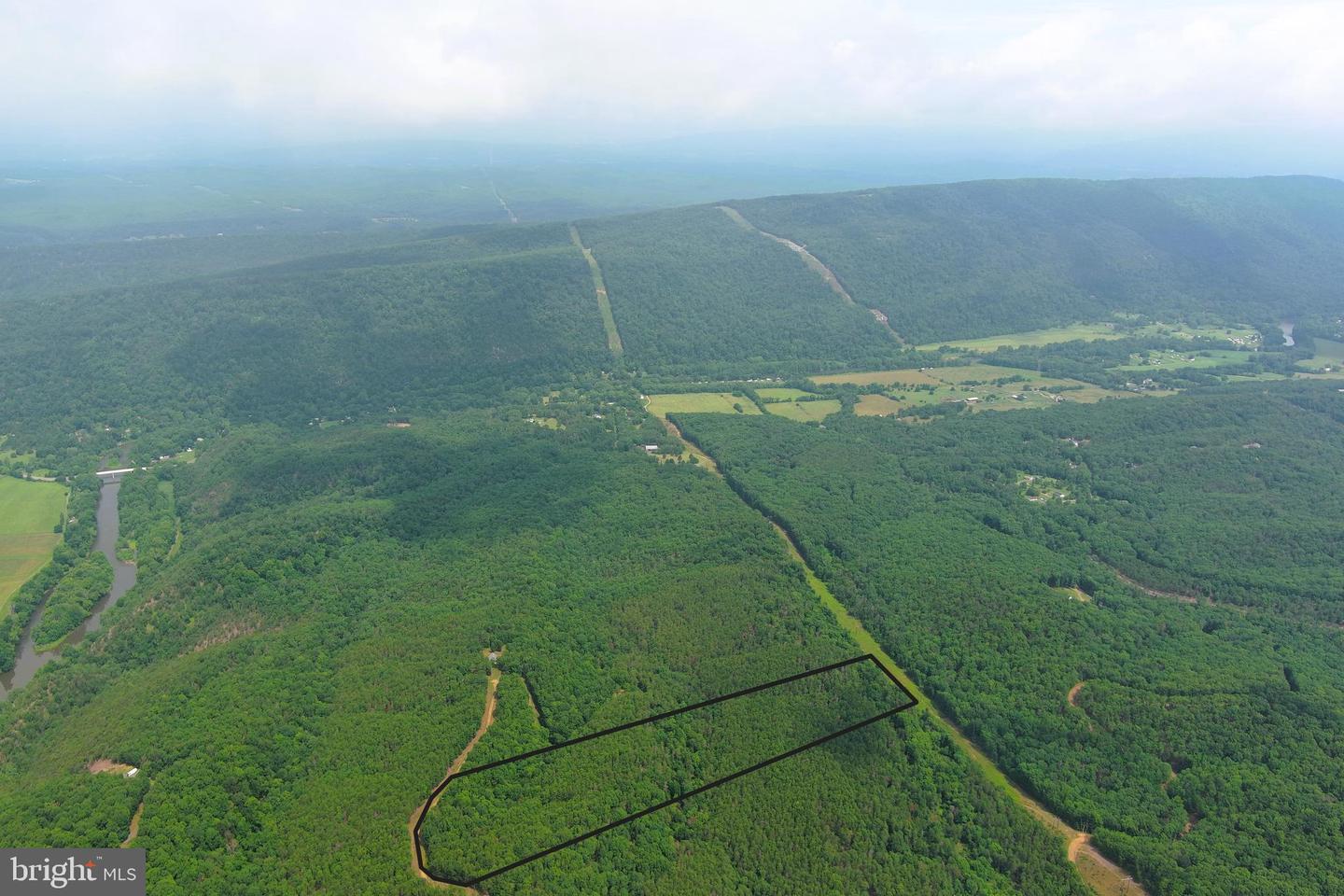 14 Shadow Knolls Property Photo 3