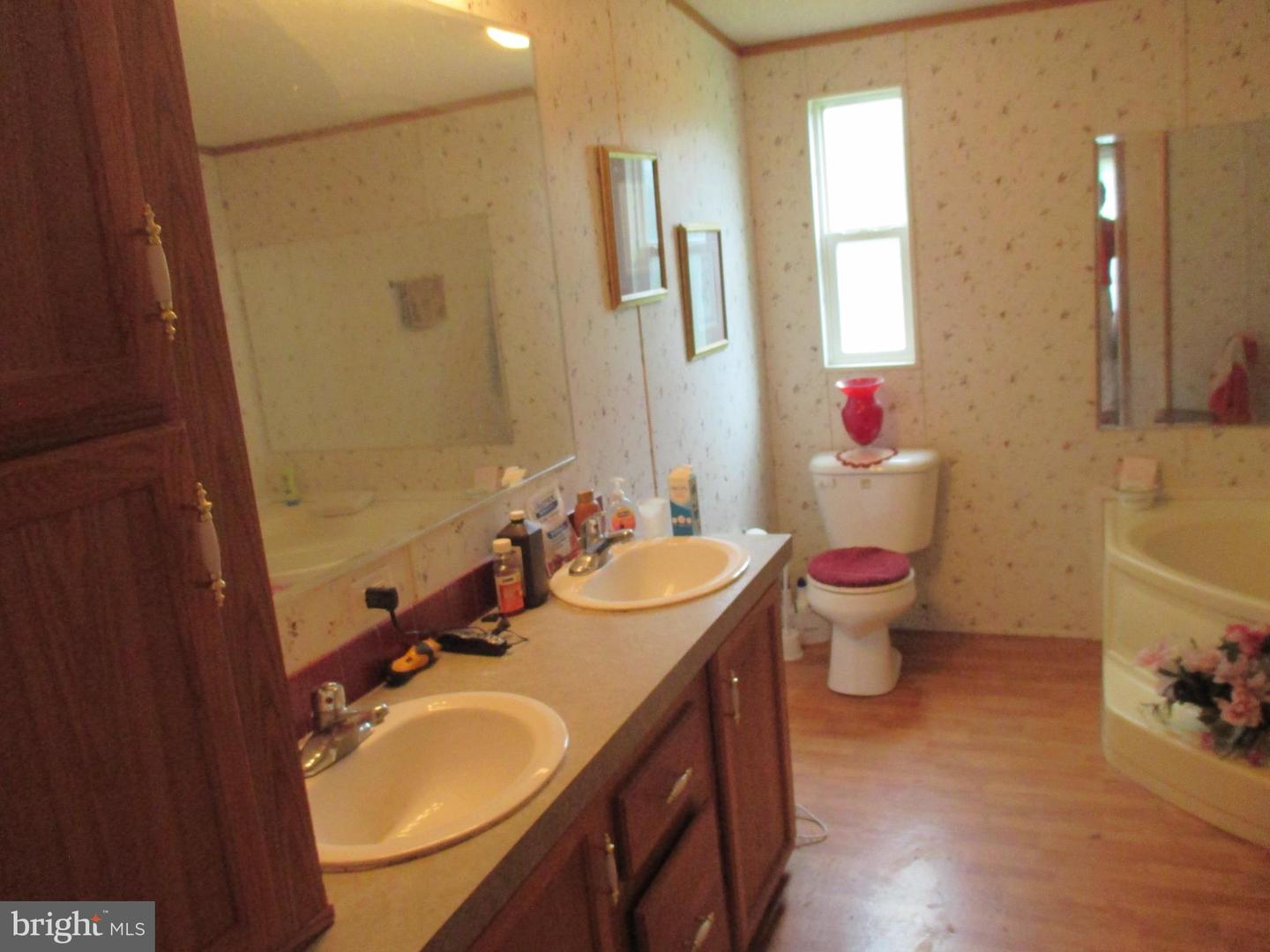 390 Spirit Ln Property Photo 17