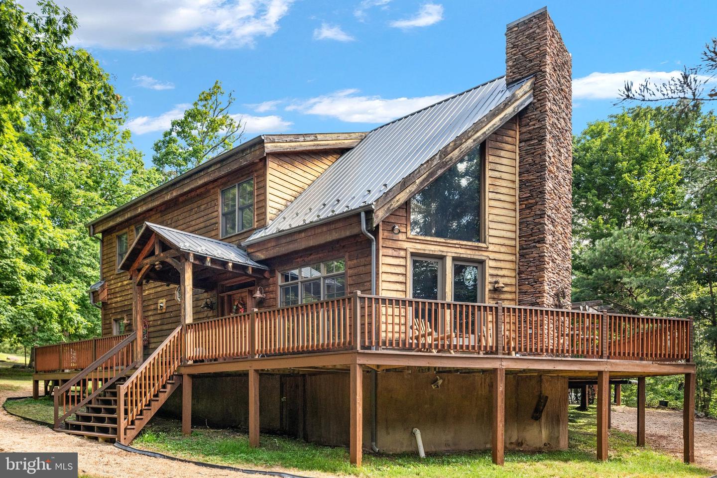 537 Lower Flats Dr Property Photo 2