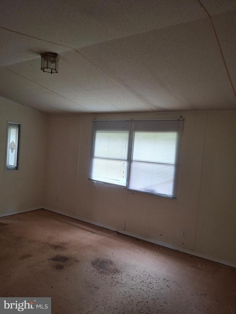 45 Towson Ln Property Photo 25