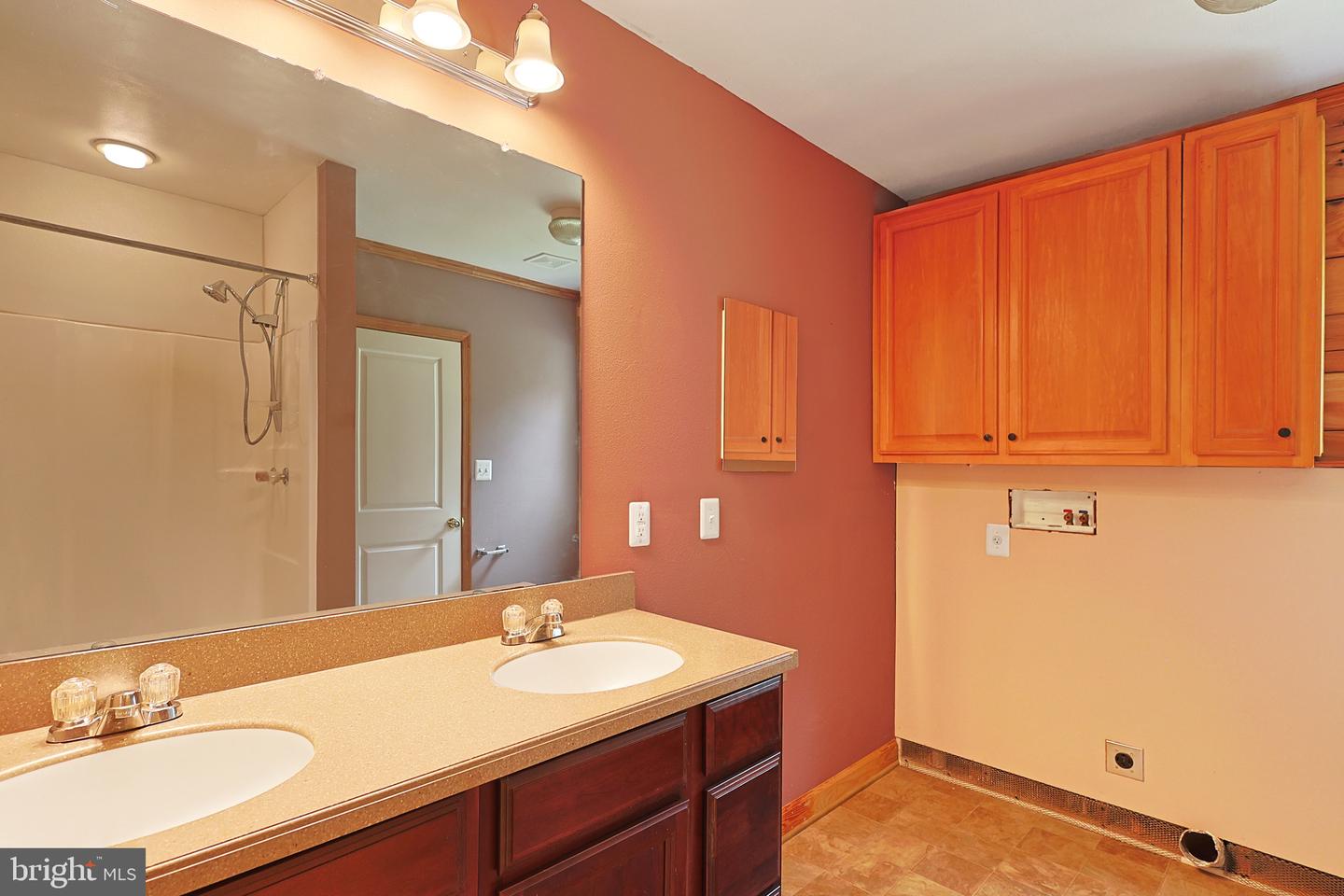 107 Wakeman Dr Property Photo 29