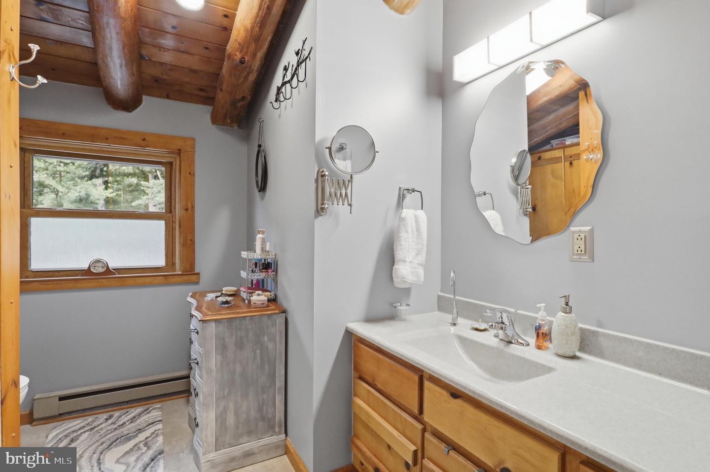106 Britneys Ln Property Photo 18