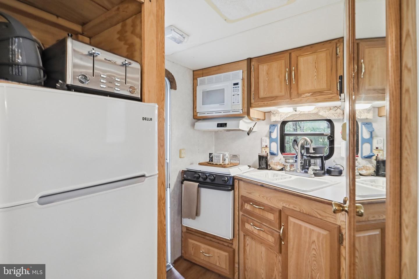 106 Britneys Ln Property Photo 37