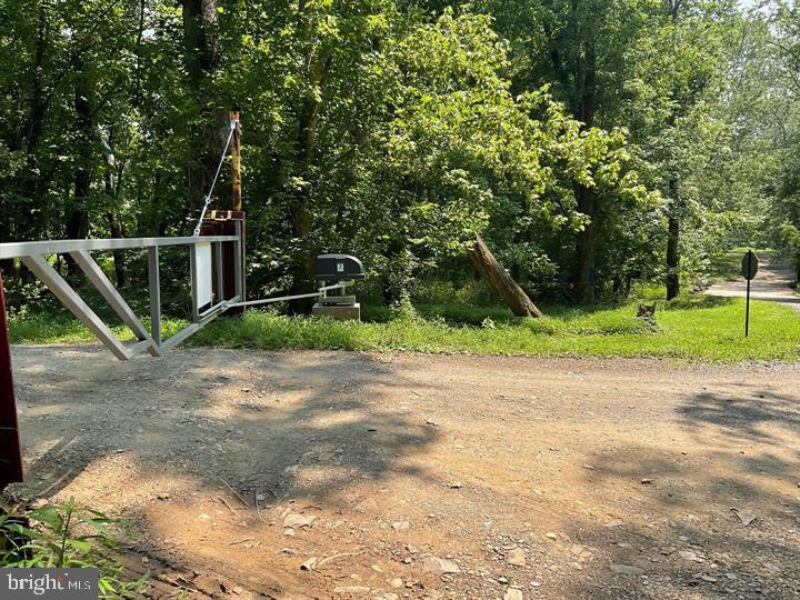 172 Majestic Ln Property Photo 14