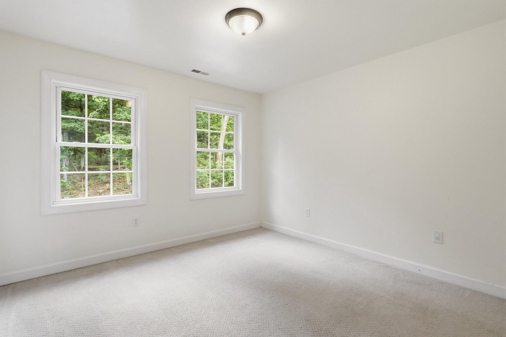 254 Falcon View Dr Property Photo 29