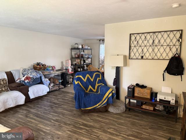 586 Central Ave Property Photo 5