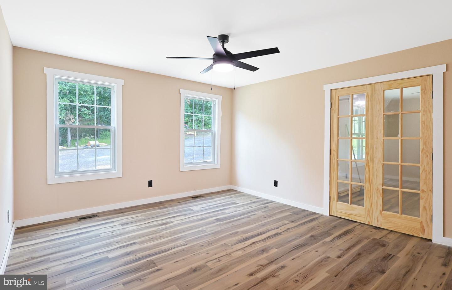 123 West Parker Drive Property Photo 14
