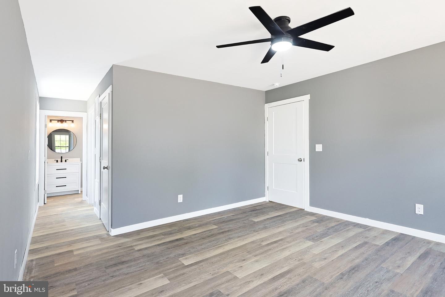 133 West Parker Drive Property Photo 12