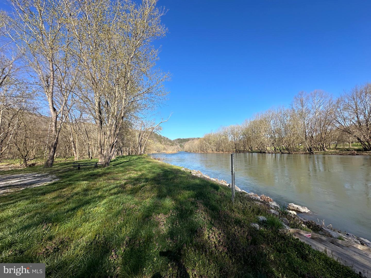 3 Bluffs On The Potomac Property Photo 39