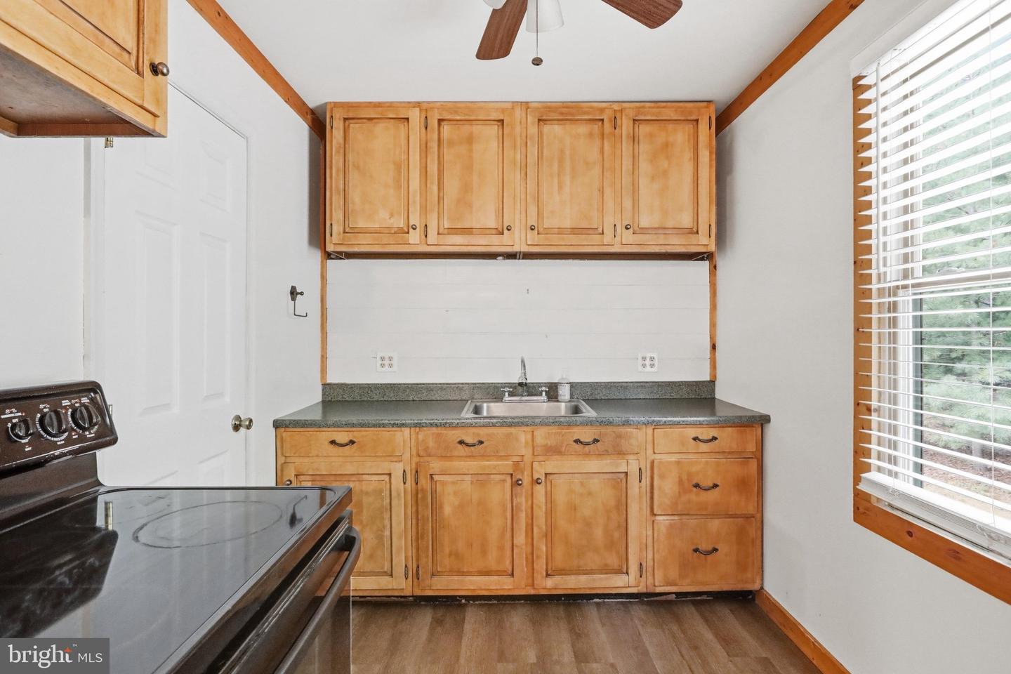 899 Oak Dale Ct Property Photo 36