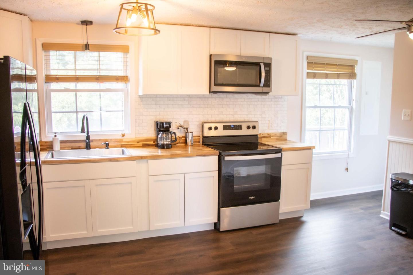 369 W Ridge Loop Rd Property Photo 15