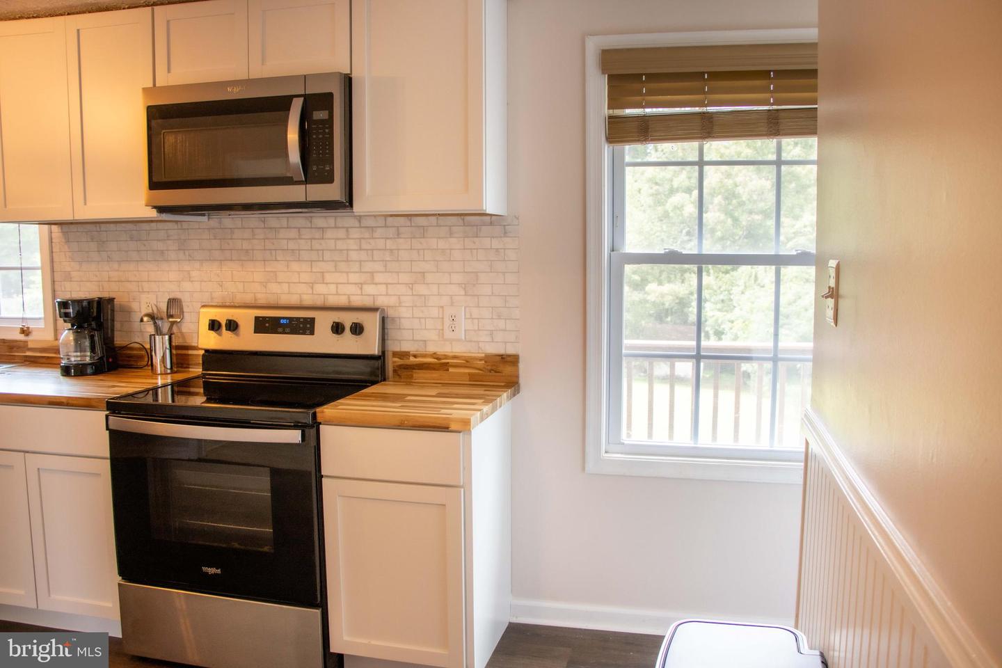 369 W Ridge Loop Rd Property Photo 19