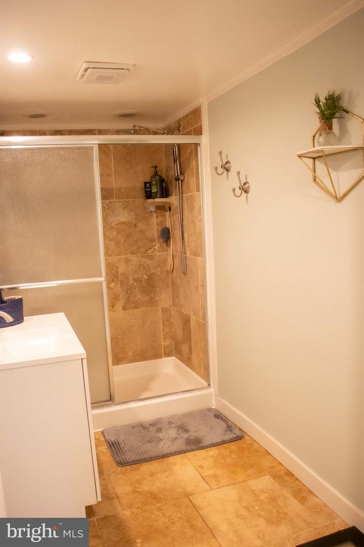 369 W Ridge Loop Rd Property Photo 31