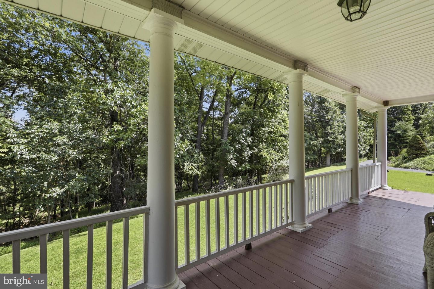 301 Wirgman Hl Property Photo 7