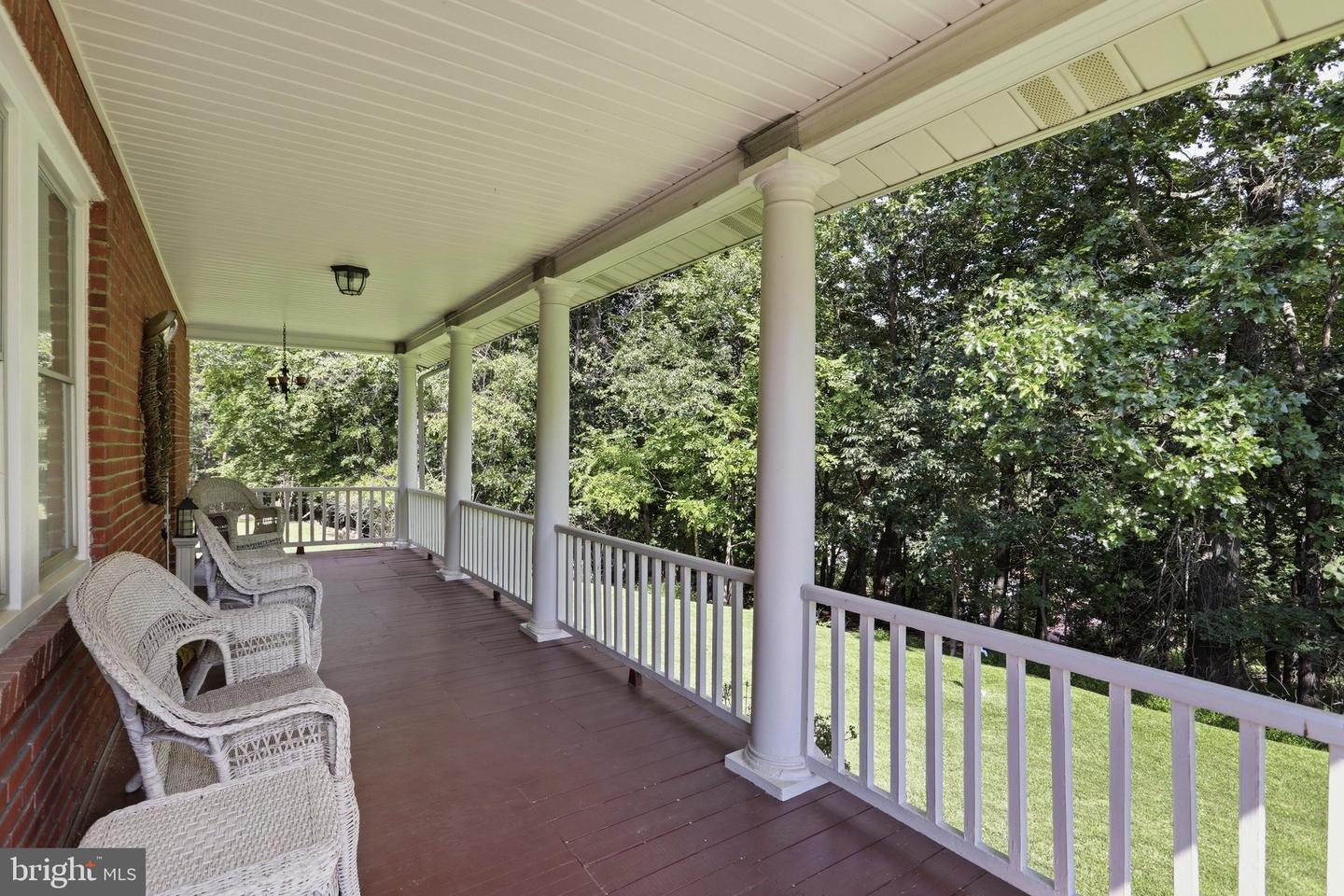 301 Wirgman Hl Property Photo 8