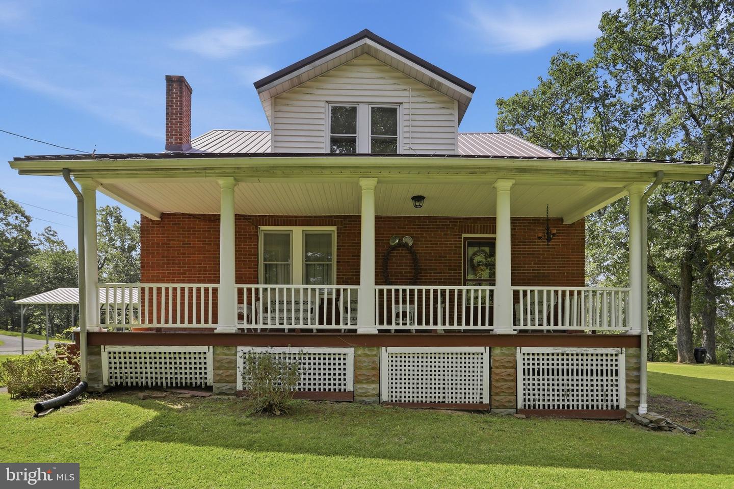 301 Wirgman Hl Property Photo 9