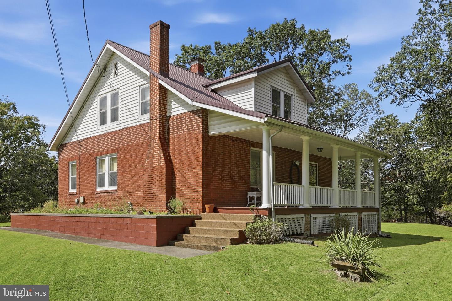301 Wirgman Hl Property Photo 11
