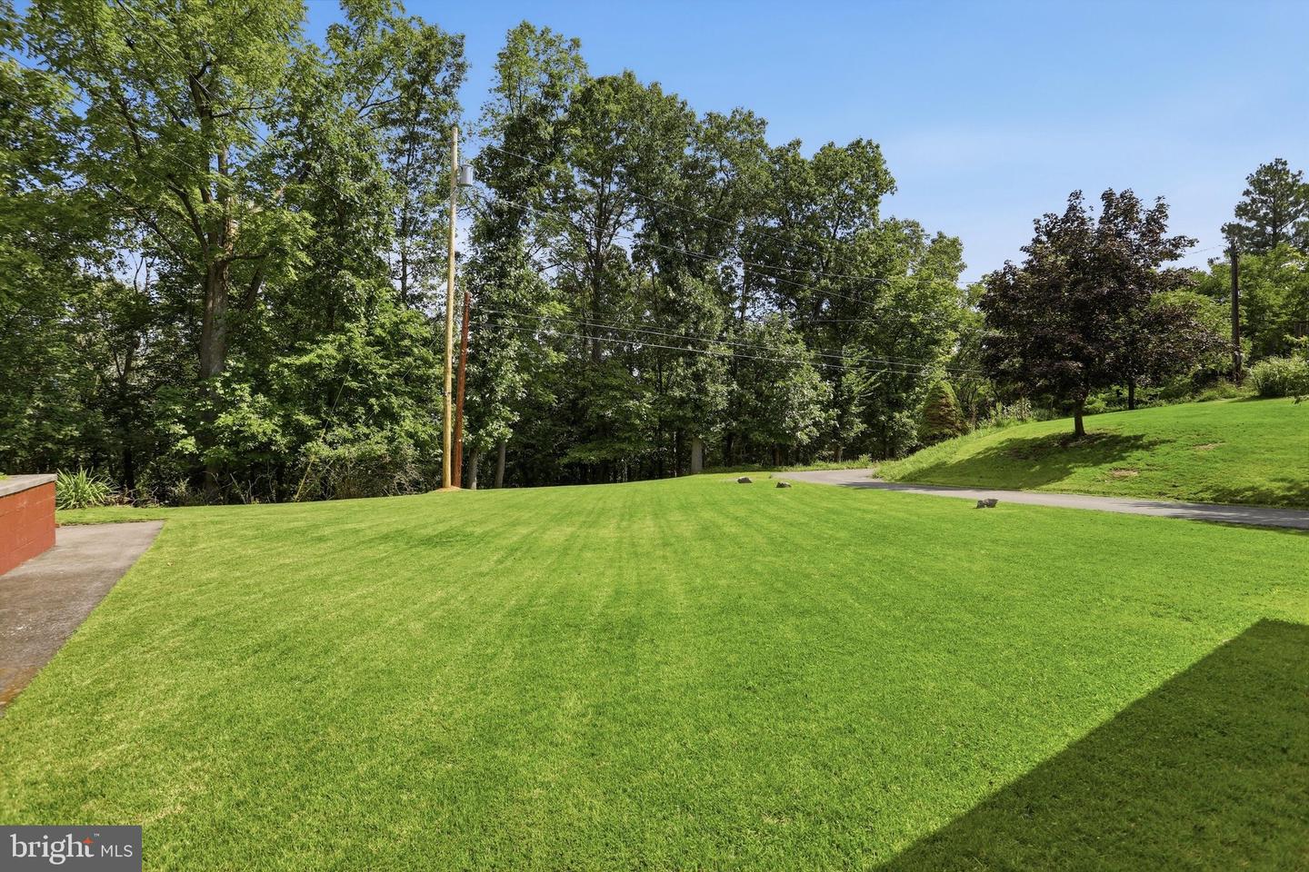 301 Wirgman Hl Property Photo 12