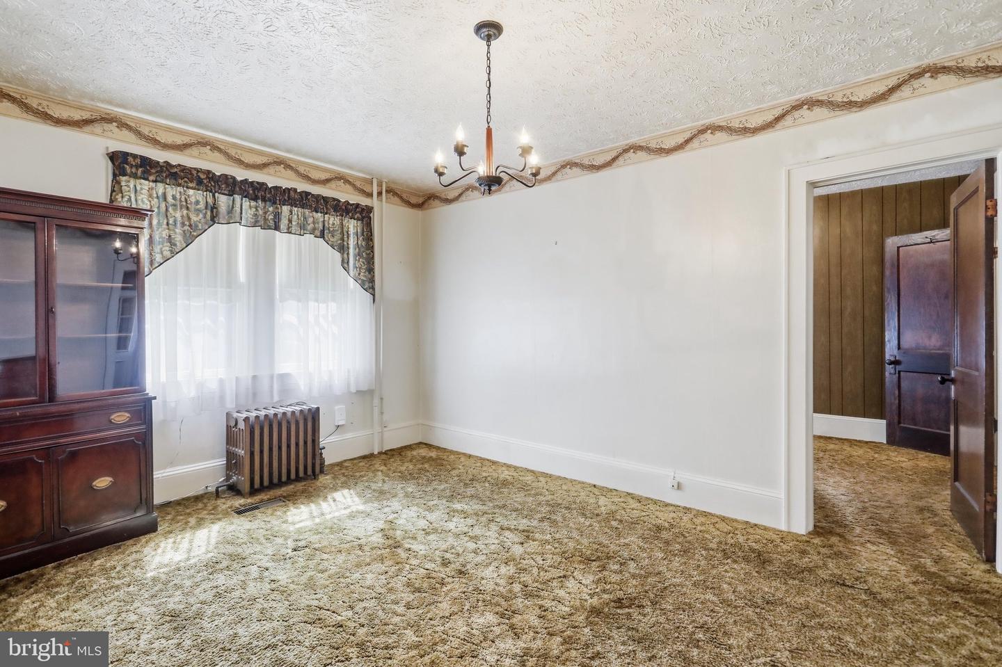 301 Wirgman Hl Property Photo 16