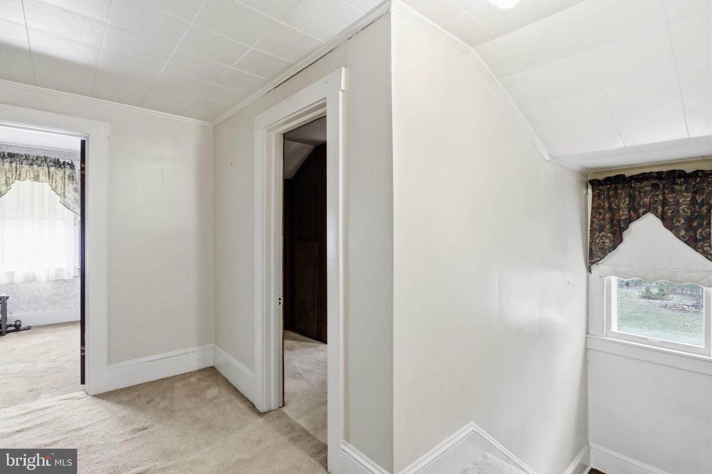 301 Wirgman Hl Property Photo 37
