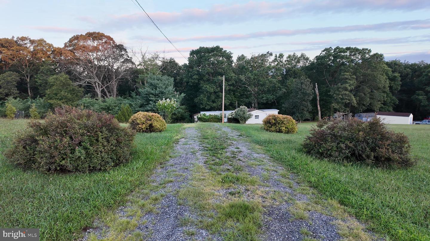 607 Feller Dr Property Photo 14