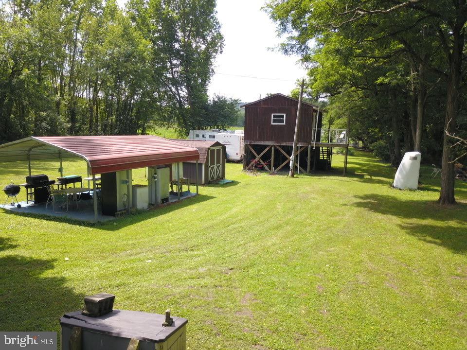 Washington Bottom Road Property Photo 9