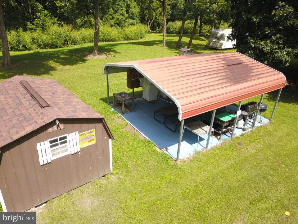 Washington Bottom Road Property Photo 10