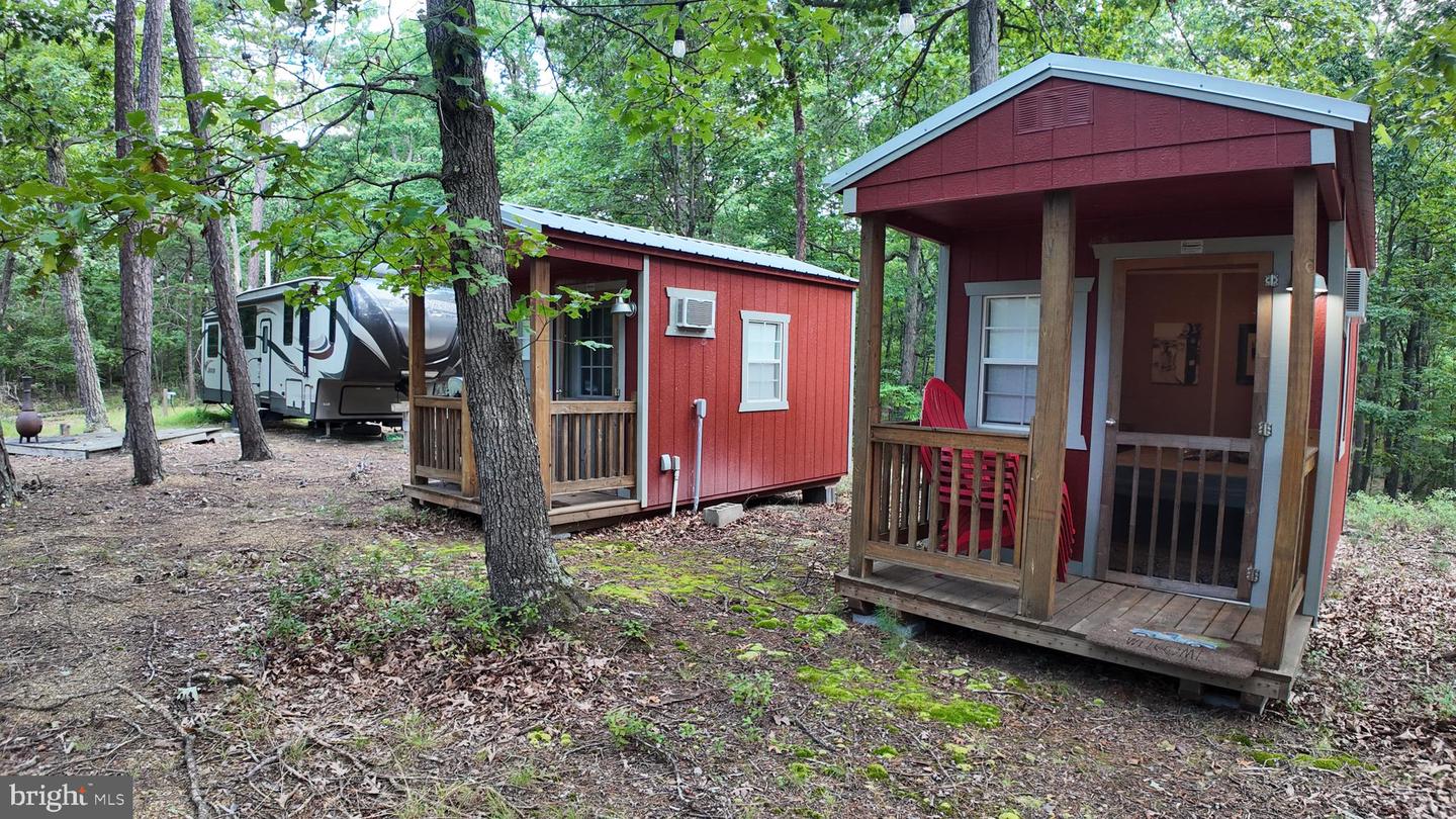 1552 Old Smith Farm Rd Property Photo 1
