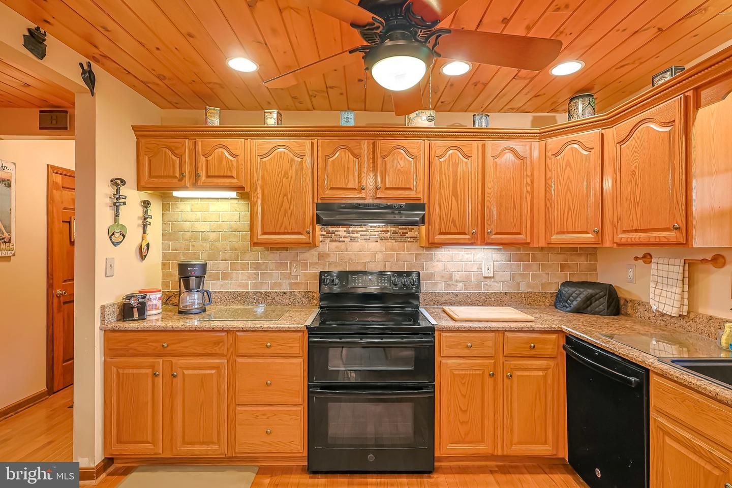 329 Hawks Nest Property Photo 13