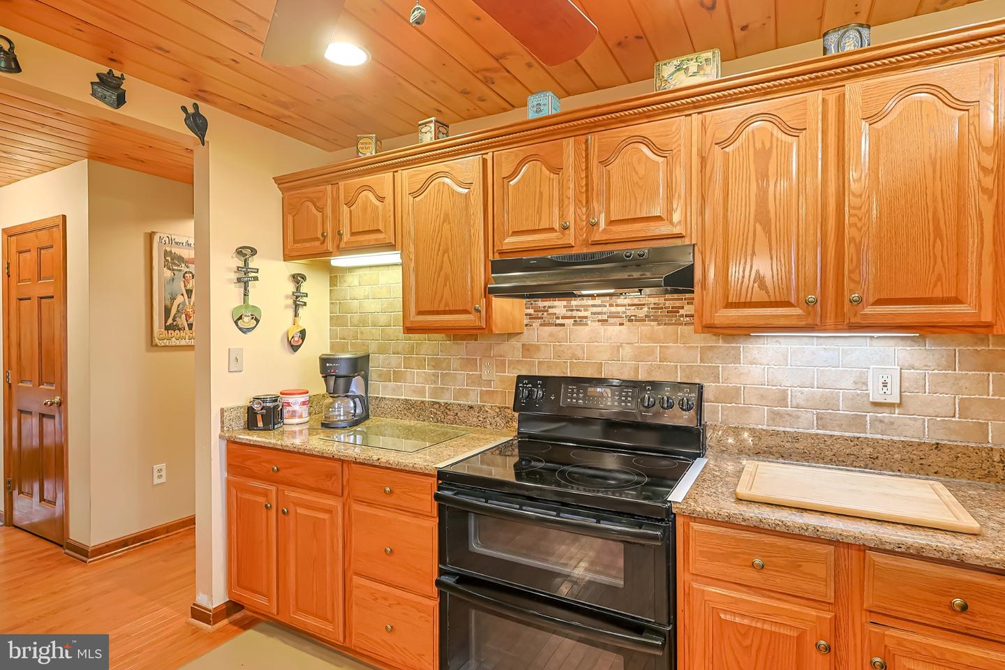 329 Hawks Nest Property Photo 14