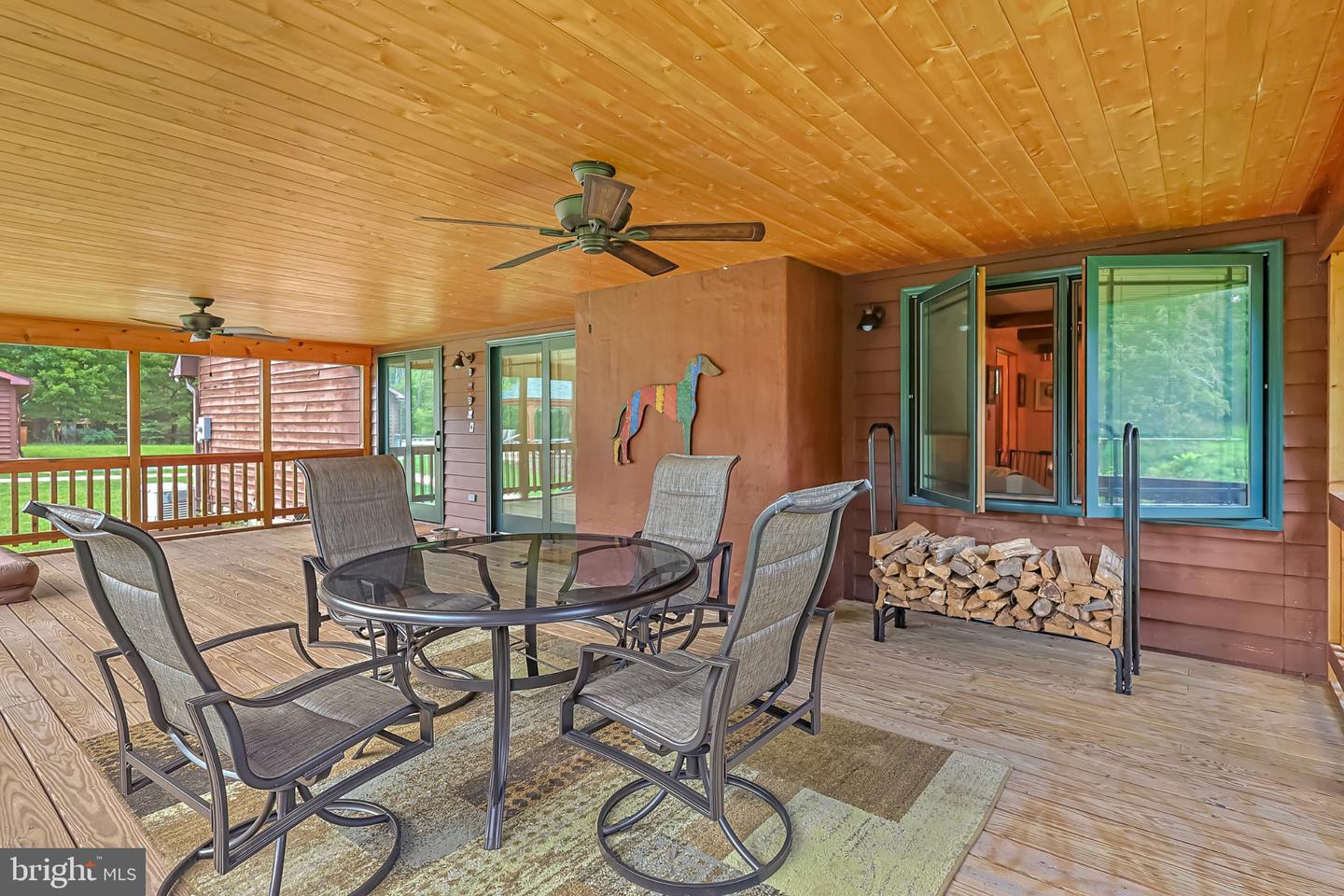329 Hawks Nest Property Photo 28
