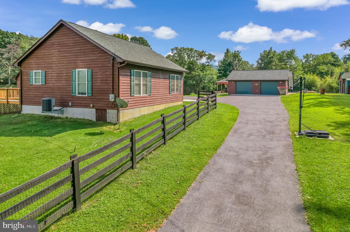 329 Hawks Nest Property Photo 60
