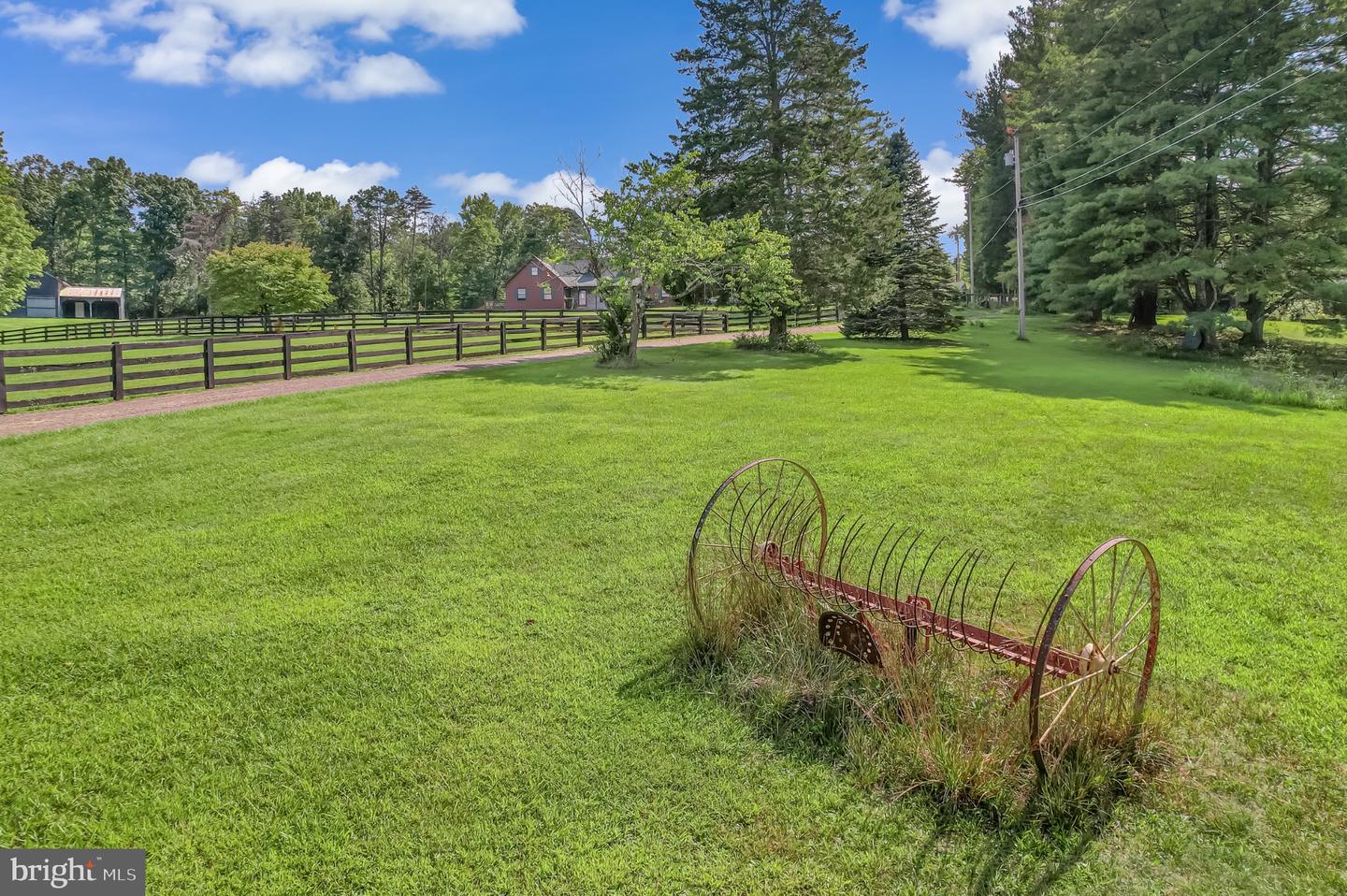 329 Hawks Nest Property Photo 77