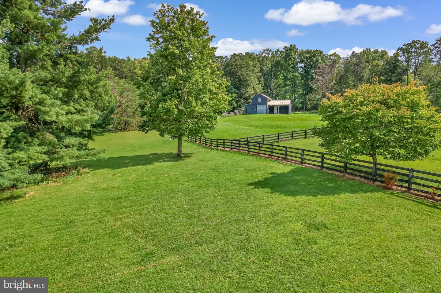 329 Hawks Nest Property Photo 79