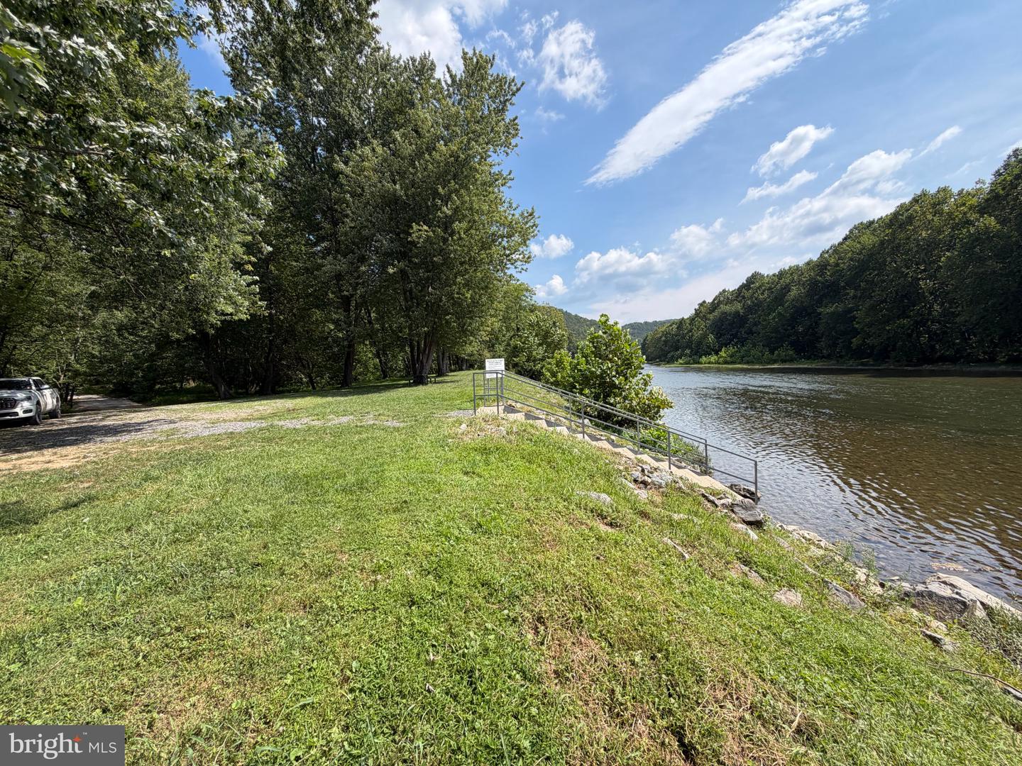 218 Bluffs On The Potomac Property Photo 39