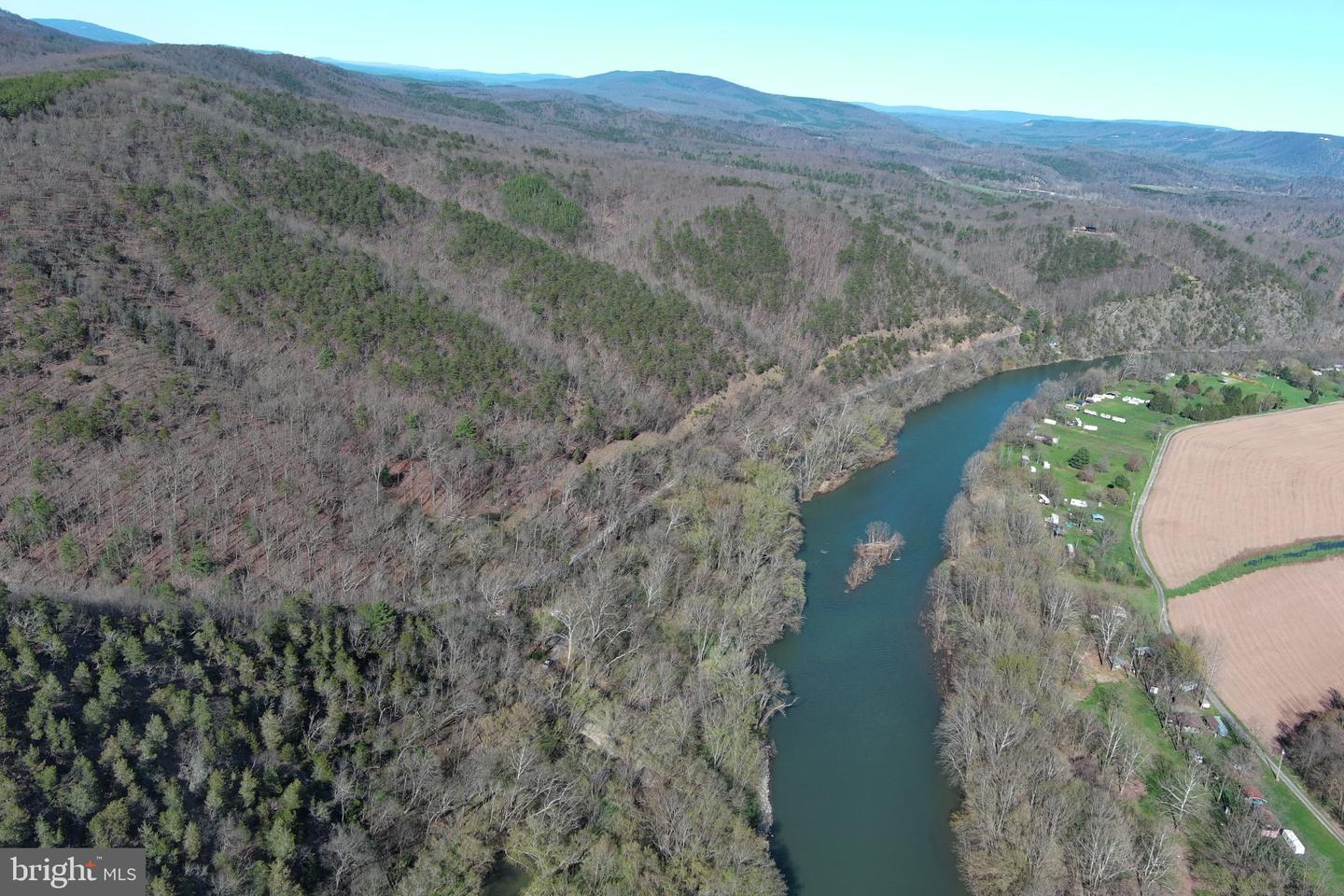 218 Bluffs On The Potomac Property Photo 41