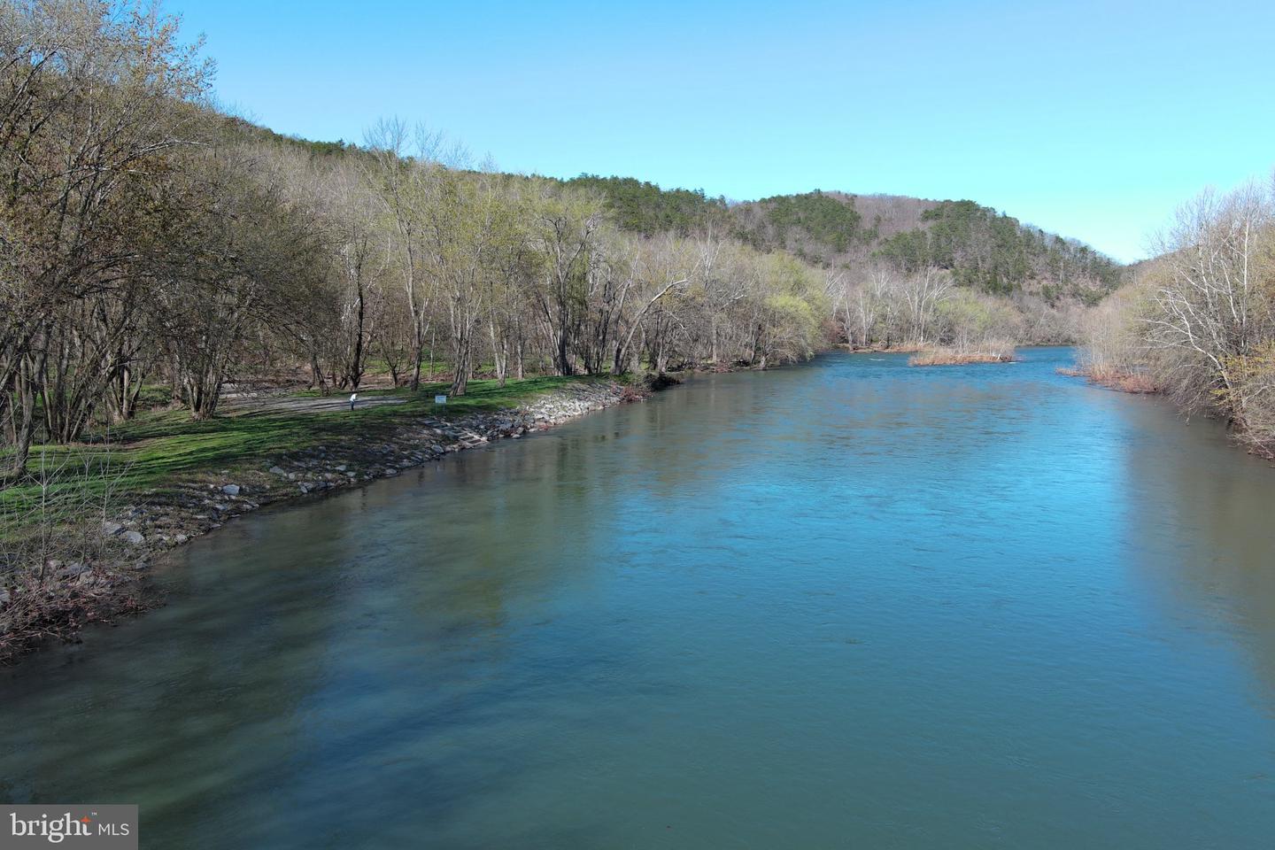 218 Bluffs On The Potomac Property Photo 42