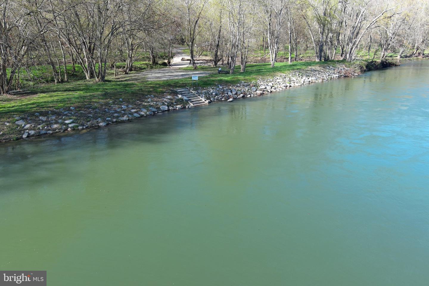 218 Bluffs On The Potomac Property Photo 43