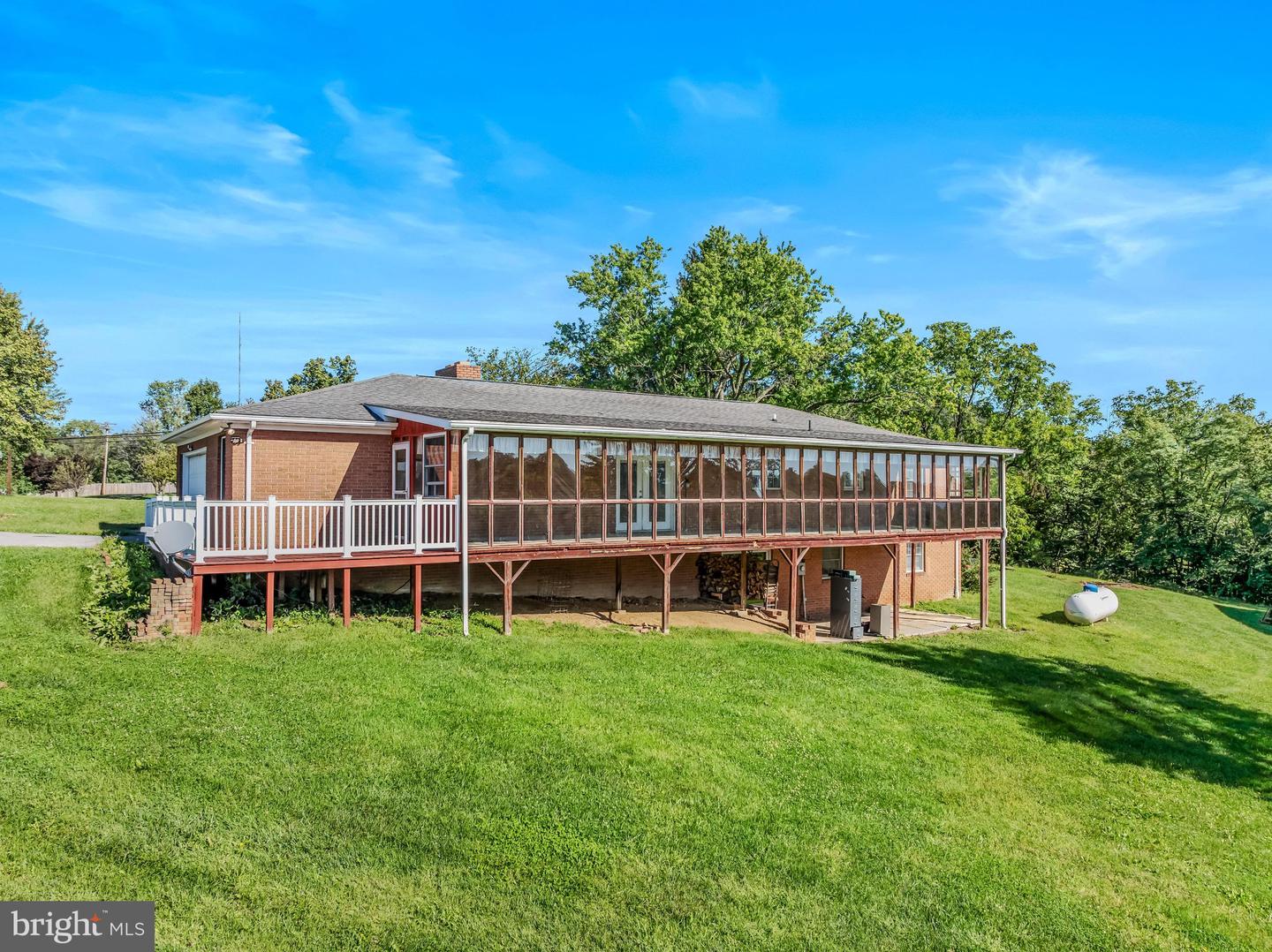 25 Pancione Loop Property Photo 5