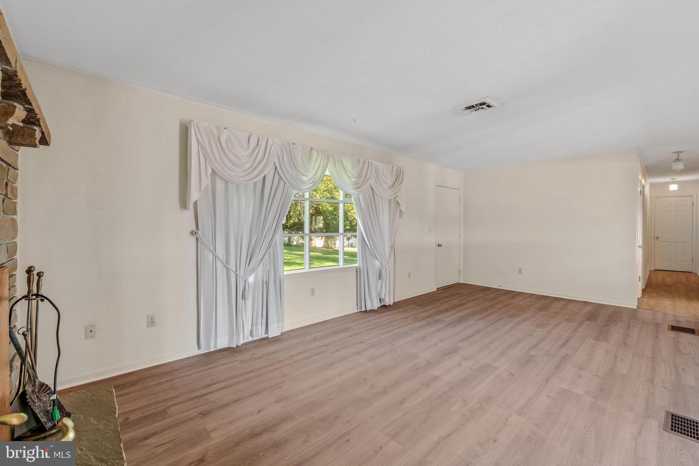 25 Pancione Loop Property Photo 12