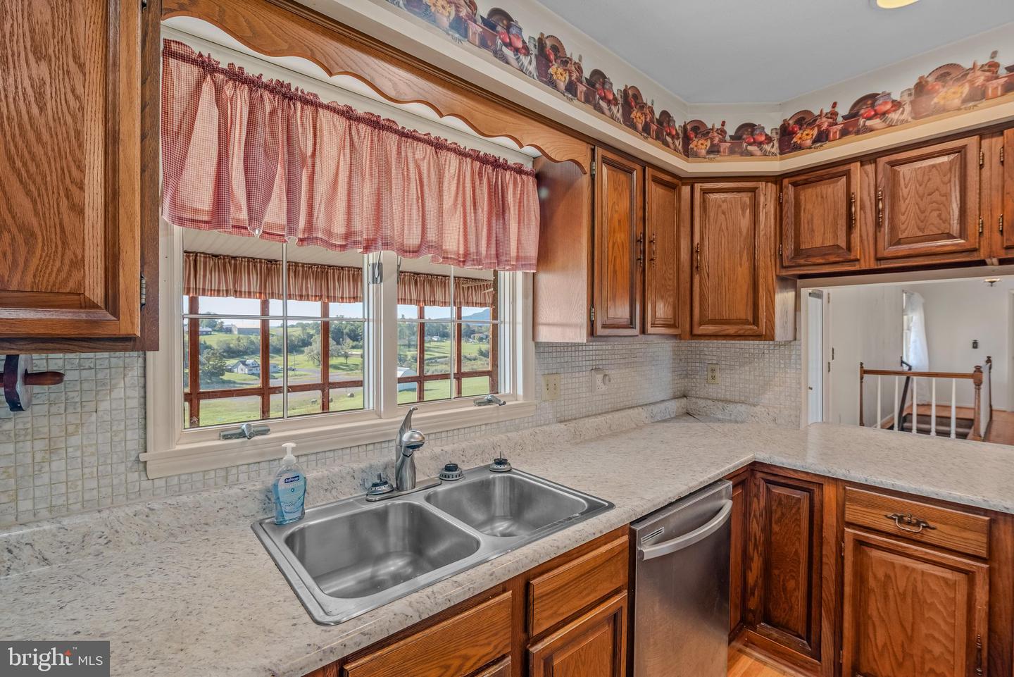 25 Pancione Loop Property Photo 18