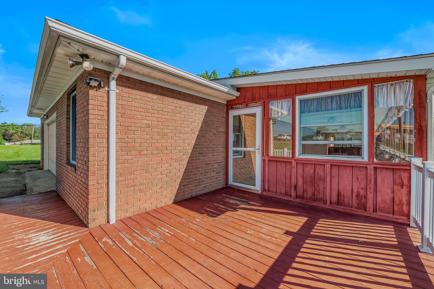25 Pancione Loop Property Photo 46