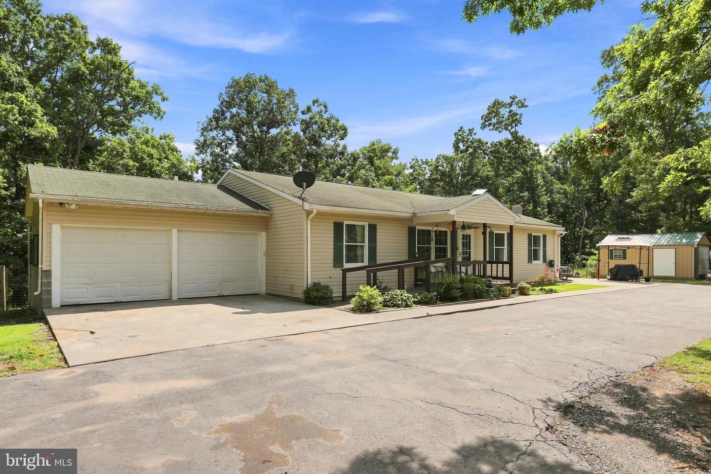 123 BLAKES WAY