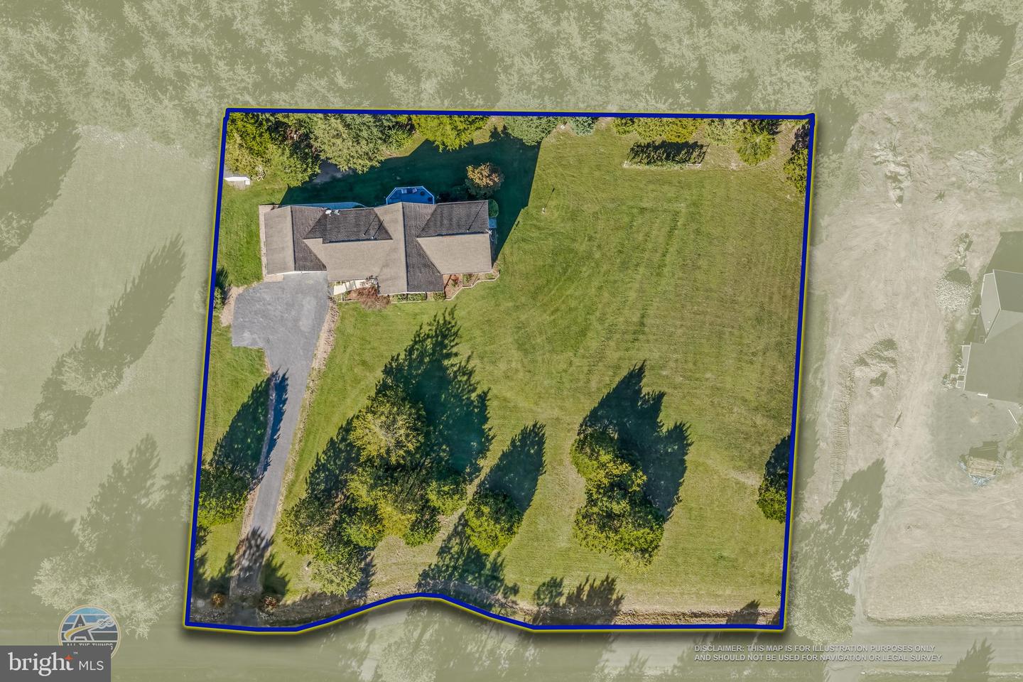 112 Monument Dr Property Photo 55