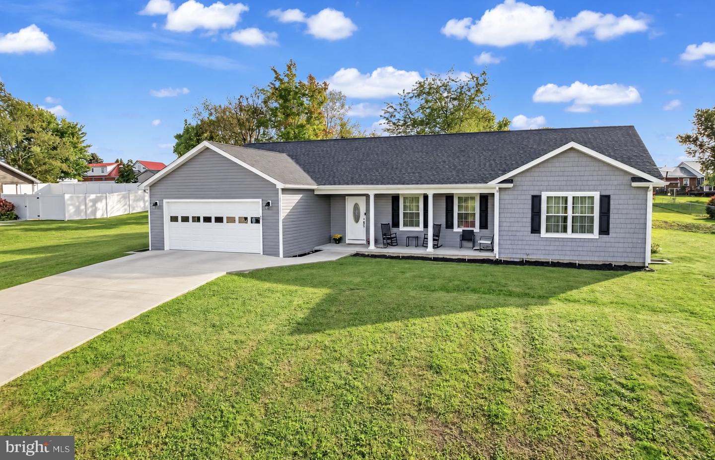 54 AUTUMN DR Property Photo 1