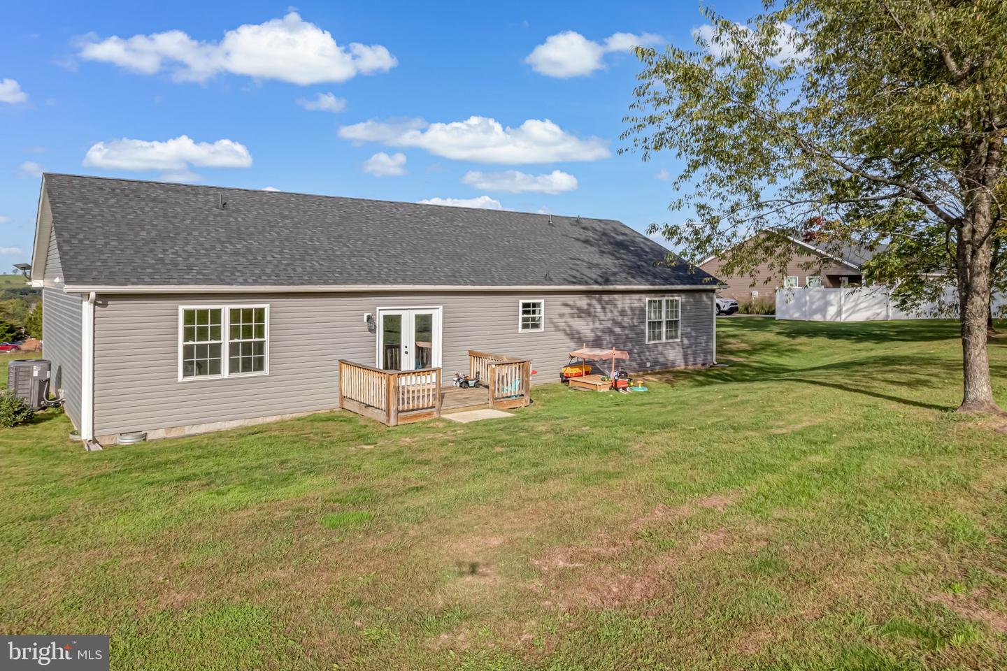 54 Autumn Dr Property Photo 28